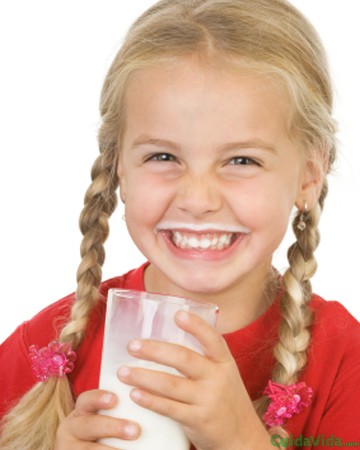 La alergia a la leche puede dificultarnos la vida