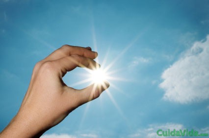 La luz del sol es la fuente más natural de la vitamina D