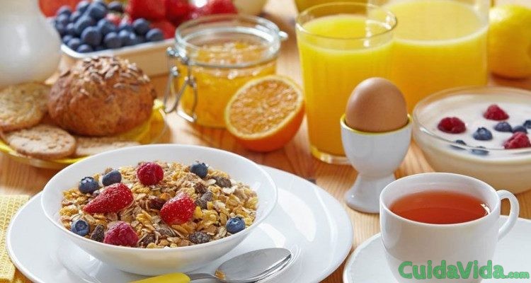 ¿Cómo debe parecer un desayuno saludable?