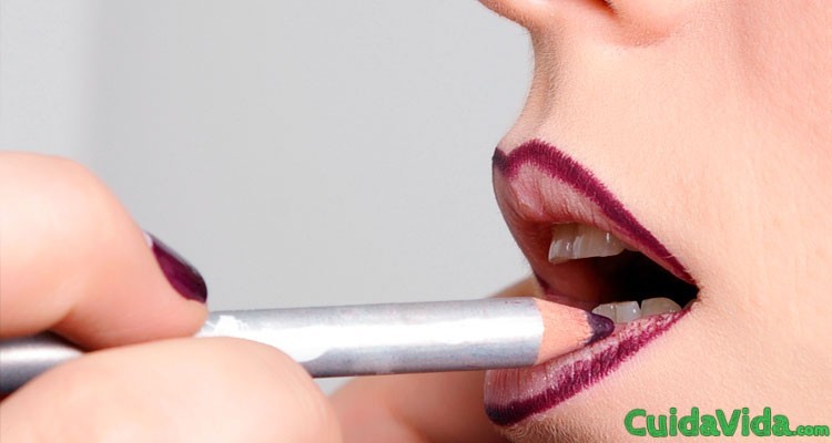Consejos y trucos para maquillar los labios